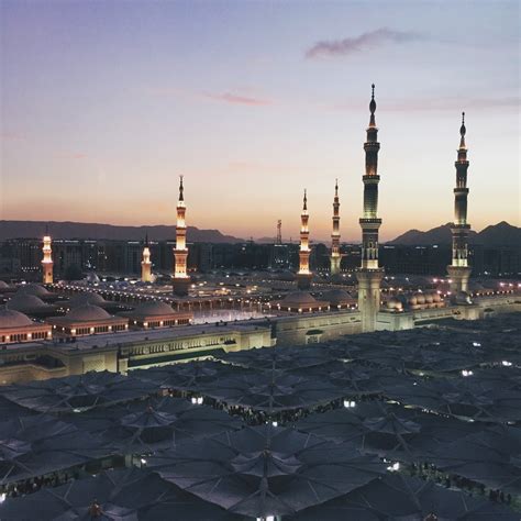 Lulwa A. AlThani — Sunset in Madinah 💛