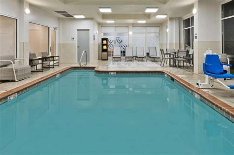 11 Hotels with Indoor Pools in Birmingham, AL