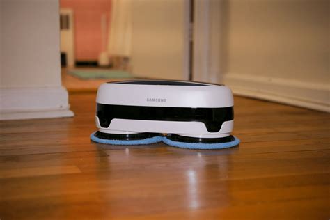 Samsung Has Unveiled The First Ever Robot Vacuum That Uses A