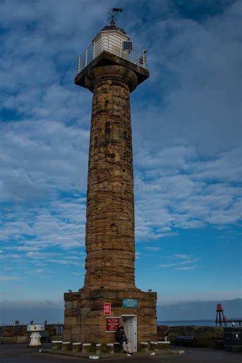 Whitby Lighthouse stock photo. Image of yorkshire, britain - 7491536