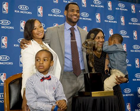 Image - Lebron-james family.jpg | Nbafamily Wiki | FANDOM powered by Wikia