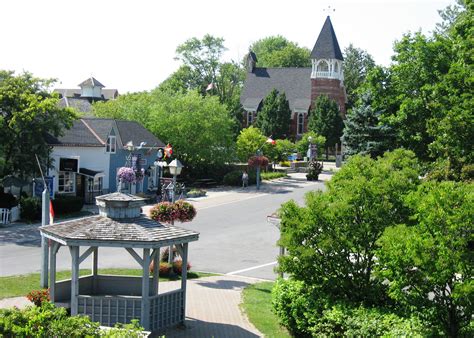 Unionville, Ontario - fallen in love with this place after seeing it on TV. Such a lovely, cute ...