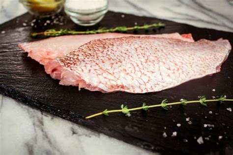 Buy Red Snapper Fillet, Skin-On (Wild, US) Online | Mercato