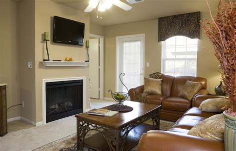 Features & Amenities | Pepperwood Apartments | Independence, MO