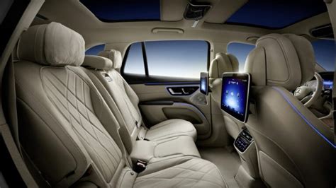 Mercedes-Benz Unveils Interior of 2023 EQS SUV | American Luxury