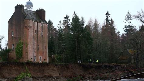 UK floods threaten 450-year-old Abergeldie Castle near Queen's Balmoral