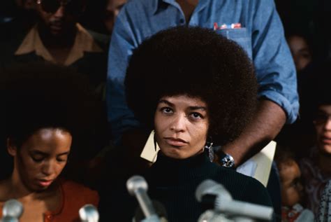 Angela Davis - Activist, Life & Books - HISTORY