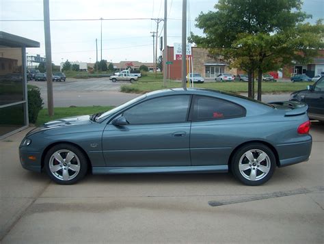 2005 Pontiac GTO 1/4 mile trap speeds 0-60 - DragTimes.com