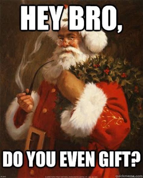 17 Hilarious Santa Memes That Are So Spot On