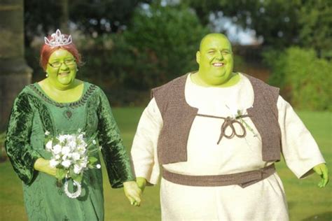 A Shrek-Themed Wedding | 15 of the Most Bizarre Weddings in the World | Shrek wedding, Wedding ...