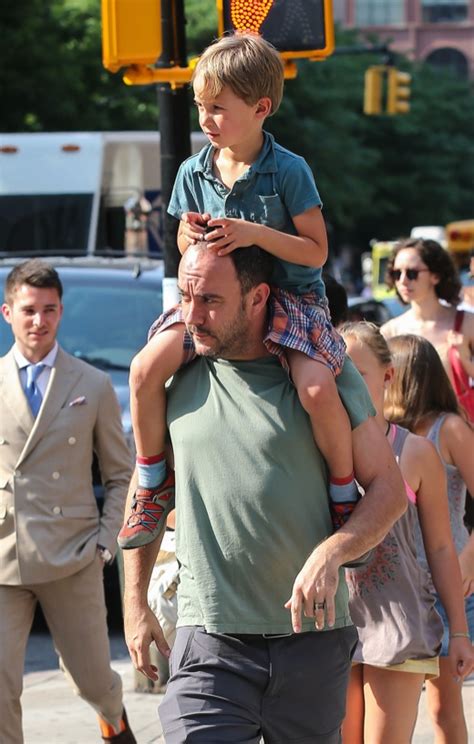 Dave Matthews Out With His Kids In NYC | Celeb Baby Laundry