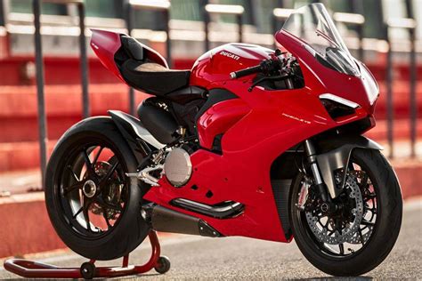 Ducati Panigale V2 2024 Price Philippines, Specs & November Promos