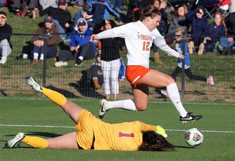 No. 1 seed UVa women's soccer shuts out USC