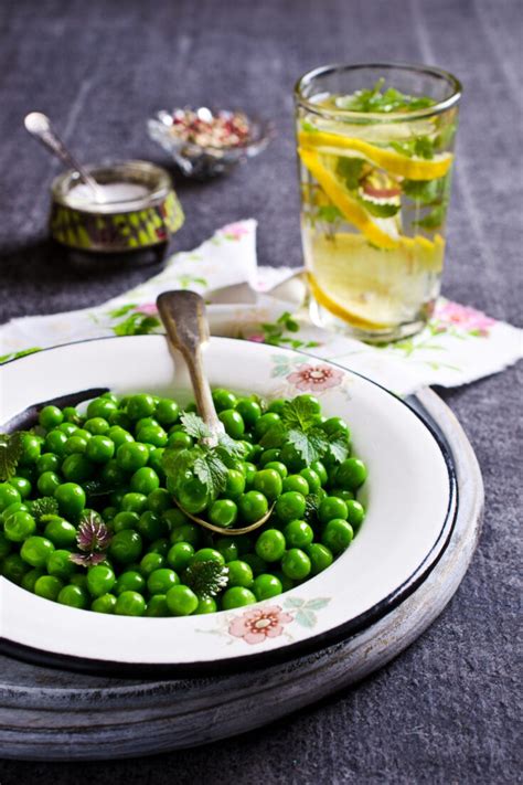 Easy Green Peas with Mint Recipe – The Bossy Kitchen