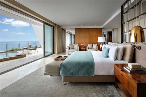 Luxury Hotel Decor Ideas To Make Your Bedroom More Relaxing 2024 | Luxury hotel bedroom, Luxury ...