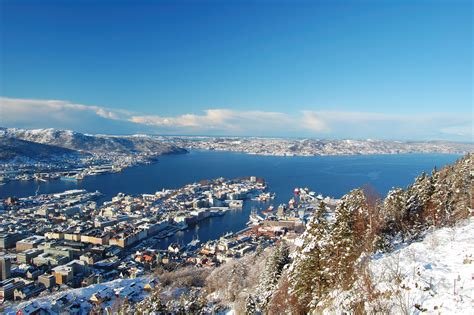 Bergen, Norway AKA Arendelle from Frozen. ;) Bergen Norway Winter ...