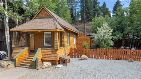 Comfortable Lake Tahoe Vacation Cabin Rentals | Signature Properties