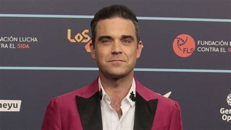 Robbie Williams reveals why he WON’T be singing ‘Angels’ at live shows ...