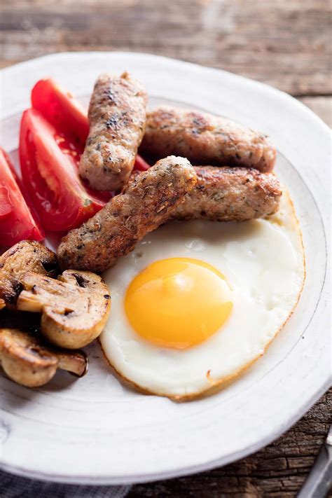 These Paleo breakfast sausages make any morning meal totally ...