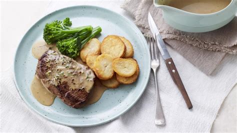Steak with peppercorn sauce recipe - BBC Food