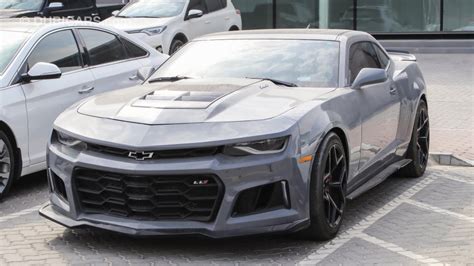 Chevrolet Camaro Z71 V8 for sale: AED 41,000. Grey/Silver, 2015