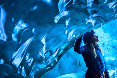 intellectuel classe session ice cave glacier hike iceland vis ...