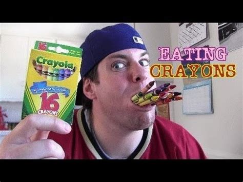 Guy eats a box of 16 crayons : videos