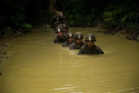 DVIDS - Images - ‘Retreat, Hell!’ Marines complete Okinawa jungle warfare training [Image 45 of 54]