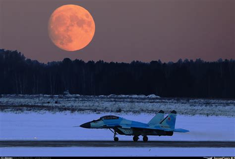 New MiG-35 fighter jet of Russian Air Force spotted outside Moscow ...