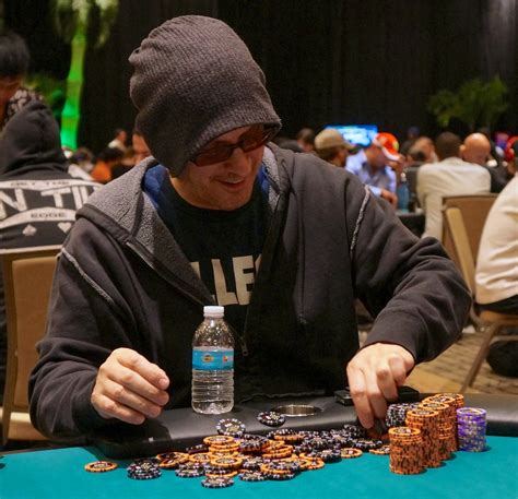 Phil Laak Doubles Up | Seminole Hard Rock Hollywood Poker