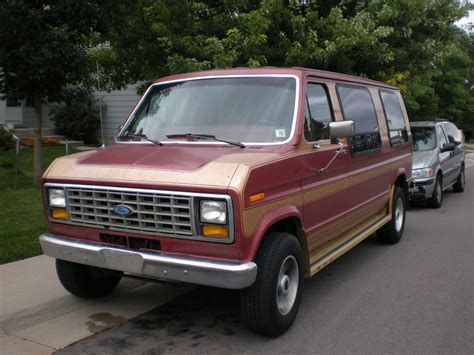 1990_ford_e-350_3_dr_std_econoline_cargo_van | Camioneta van, Fotos de autos, Autos