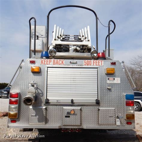 1998 HME ladder fire truck in Topeka, KS | Item DN1459 sold | Purple Wave