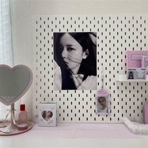 kpop desk makeover pink newjeans txt yeonjun minji hanni glossier ...