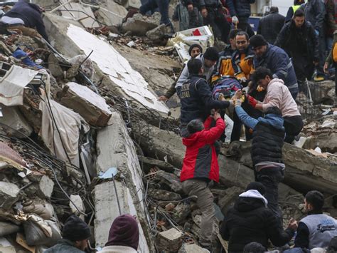 More than 2,000 are reported dead from an earthquake that has struck ...