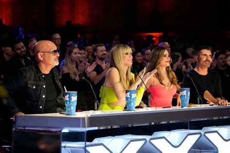 'AGT': Blind Singer with Autism Earns Heidi Klum's Golden Buzzer