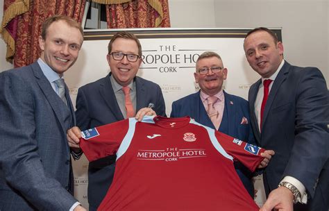 SOCCER: Metropole Hotel sponsors Cobh Ramblers FC – TheCork.ie (News & Entertainment)