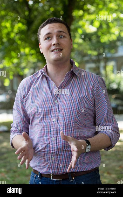 Wes streeting hi-res stock photography and images - Alamy