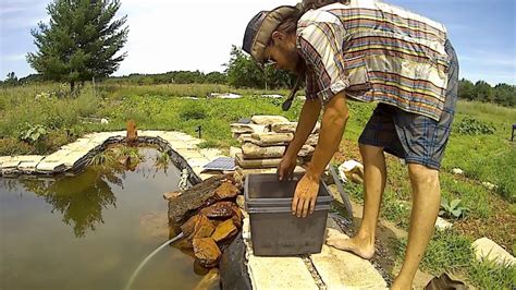 DIY SOLAR POND FILTER CHEEP EASY AND VERY EFFECTIVE AGAINST ALGAE - YouTube