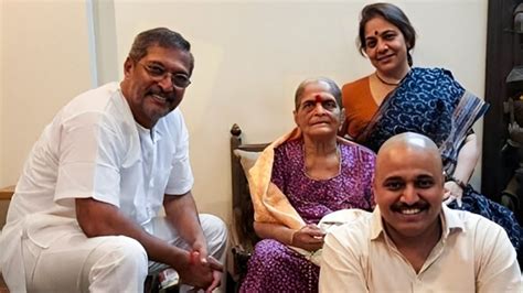 Famous Actor Nana Patekar With His Mother, Wife, and Son | Father ...