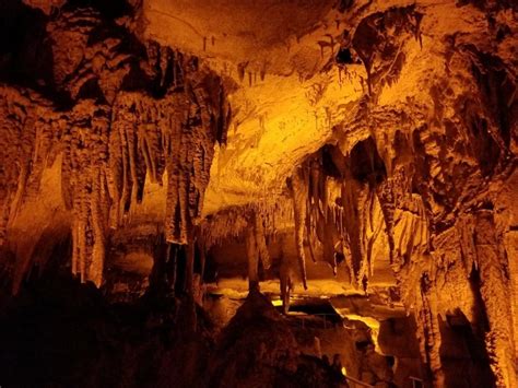 Caves and Caverns of the Southeastern United States – Rockchuck Summit