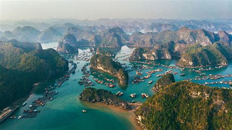 Aerial View Of Halong Bay In Vietnam Stock Photo - Download Image Now ...