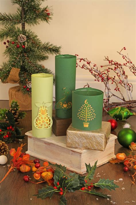 Brighten Up Your Room With These Christmas Luminaires