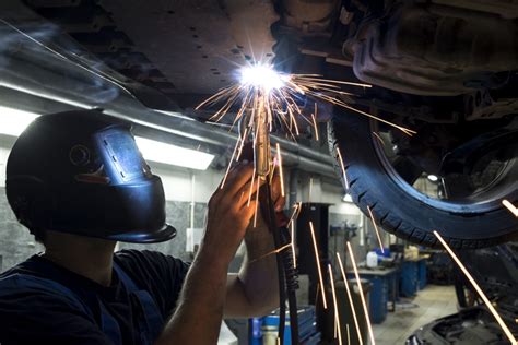 5 Welding Techniques to Master During Auto Mechanic Training