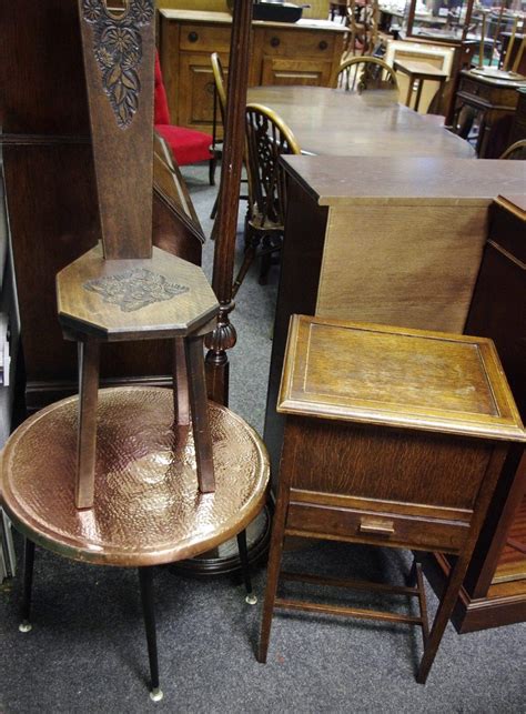 Bamfords Auctioneers | Antique Furniture, Interiors & Collectors Auction | Lot 420