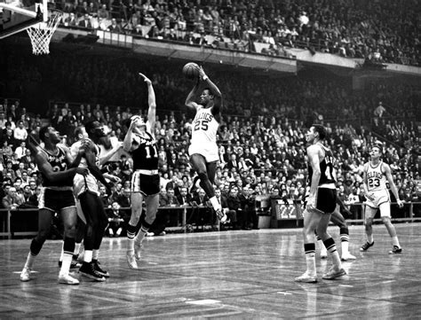NBA: Celtics legend K.C. Jones dies at 88 - Yahoo Sports