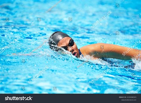 Training Be Best Female Swimmer Making Stock Photo 2230288343 ...