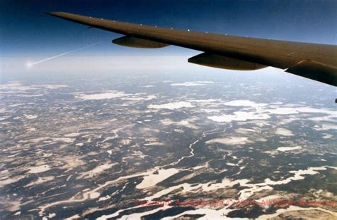 Airplane Life: Russia Chelyabinsk Meteor Photographed From Airplane