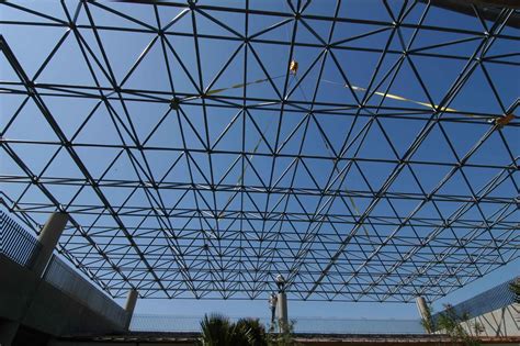 Redlands University space frame | Space frame trellis over E… | Flickr