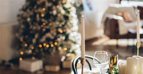 Christmas Table Setting · Free Stock Photo