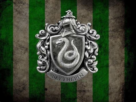 Slytherin House Crest Wallpaper